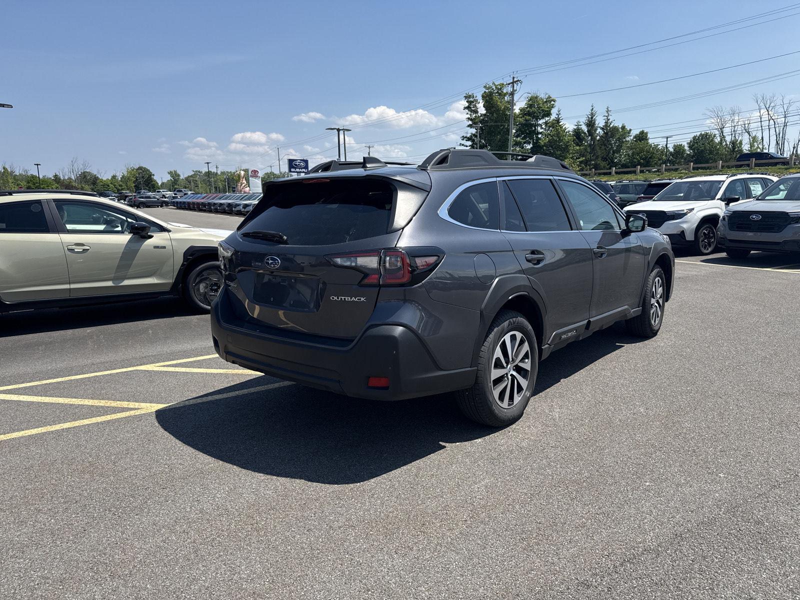 Used 2025 Magnetite Gray Metallic Subaru Premium image 4