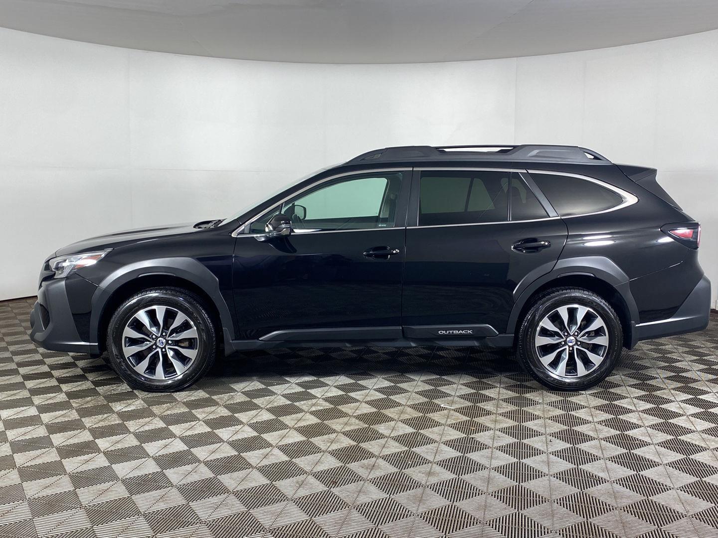 Used 2023 Crystal Black Silica Subaru Limited XT image 9