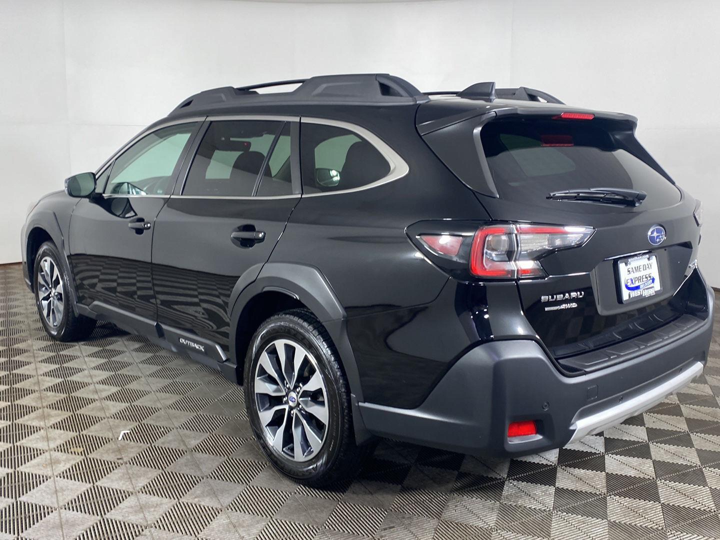 Used 2023 Crystal Black Silica Subaru Limited XT image 8
