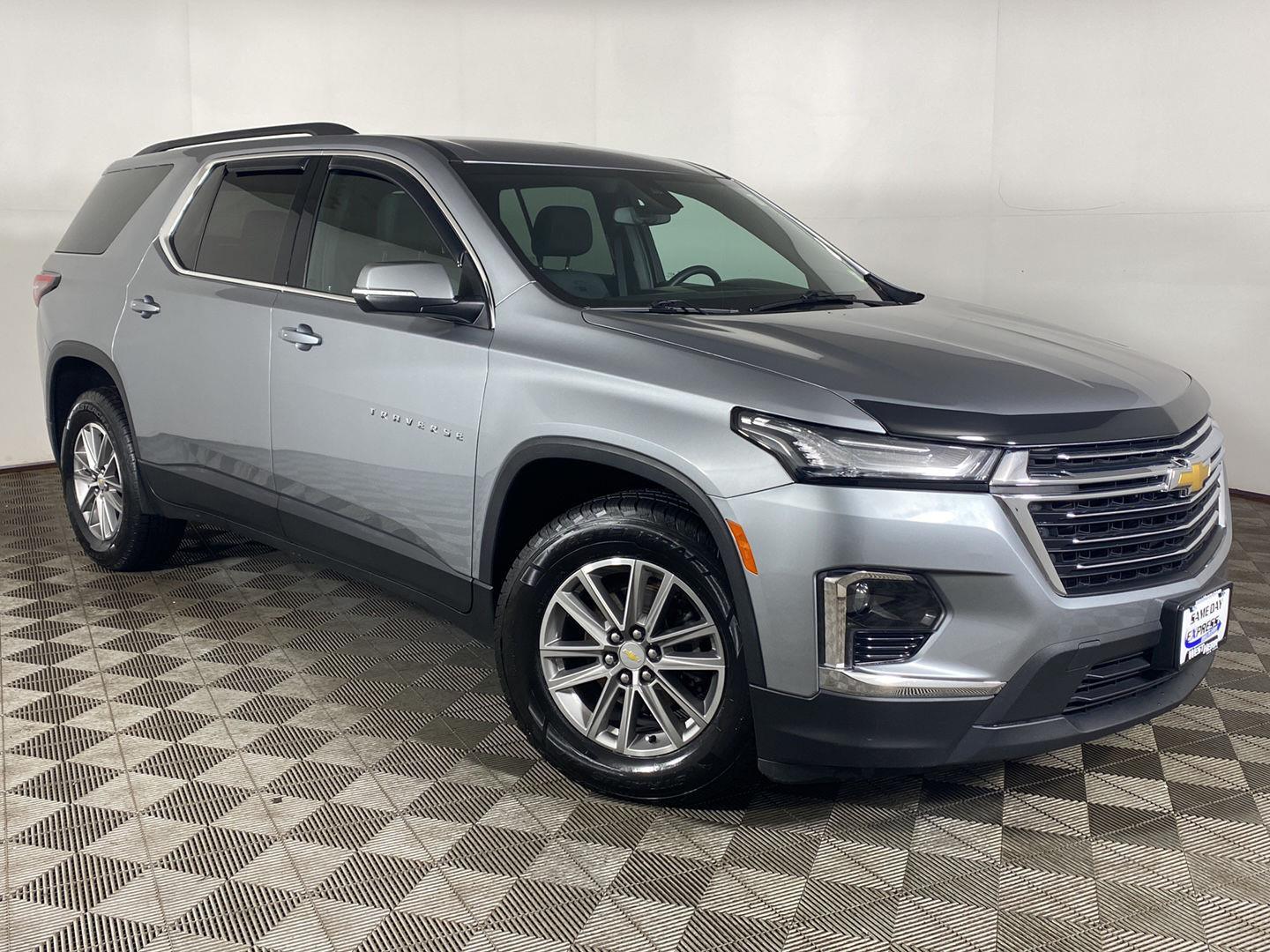 Sterling Gray Metallic 2024 Chevrolet Traverse SUV / Crossover Four-Wheel Drive 9-Speed Automatic