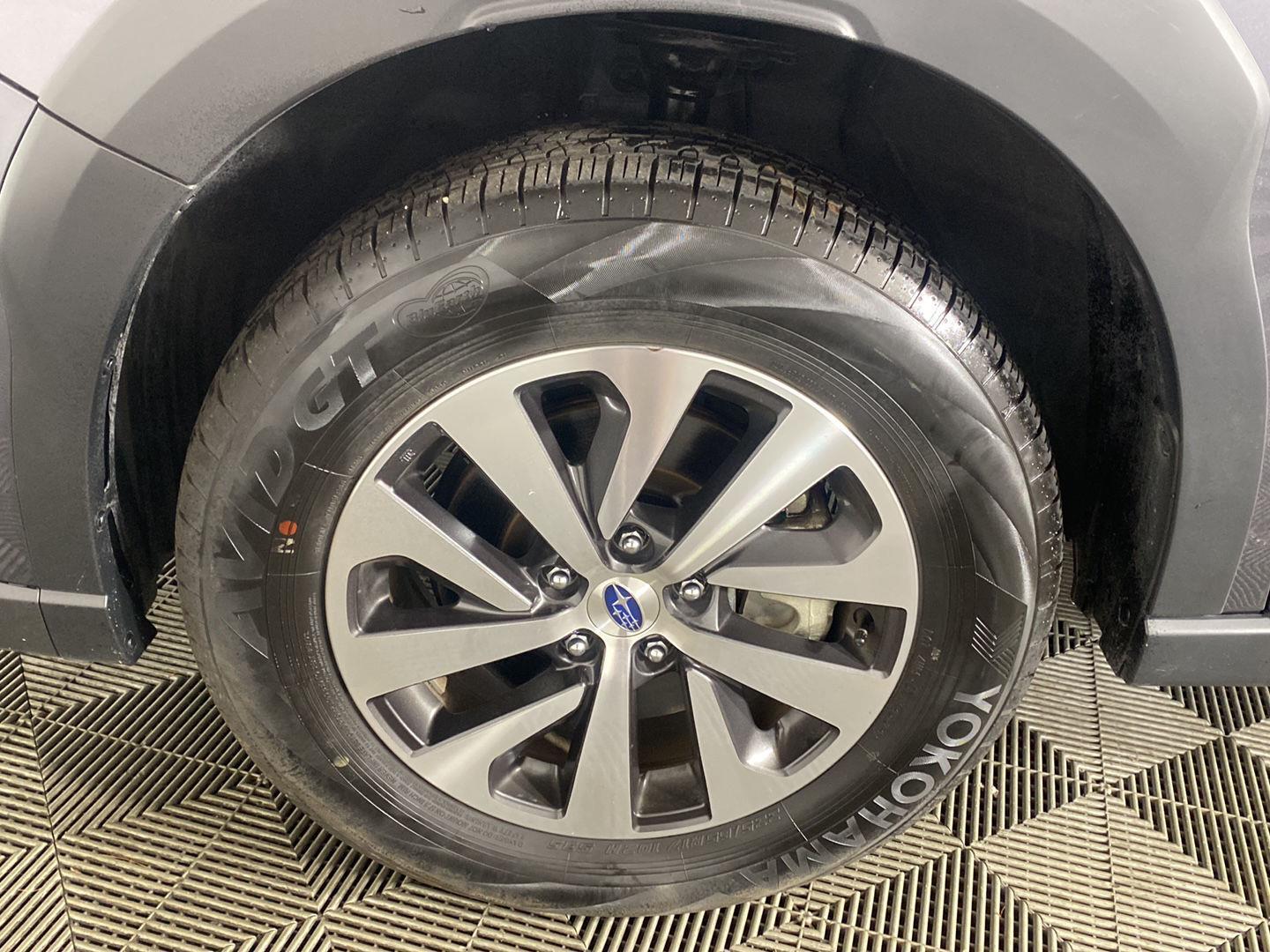 Used 2025 Magnetite Gray Metallic Subaru Premium image 15