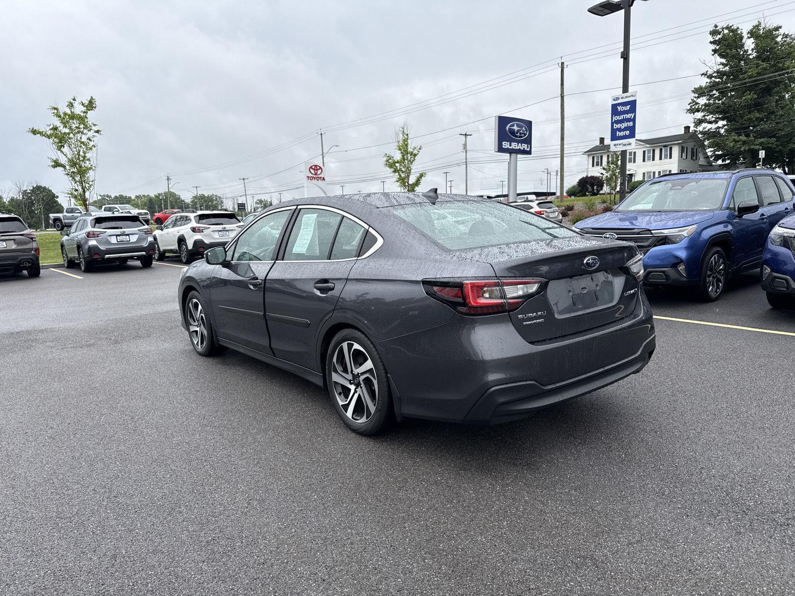 Used 2022 Magnetite Gray Metallic Subaru Limited image 5