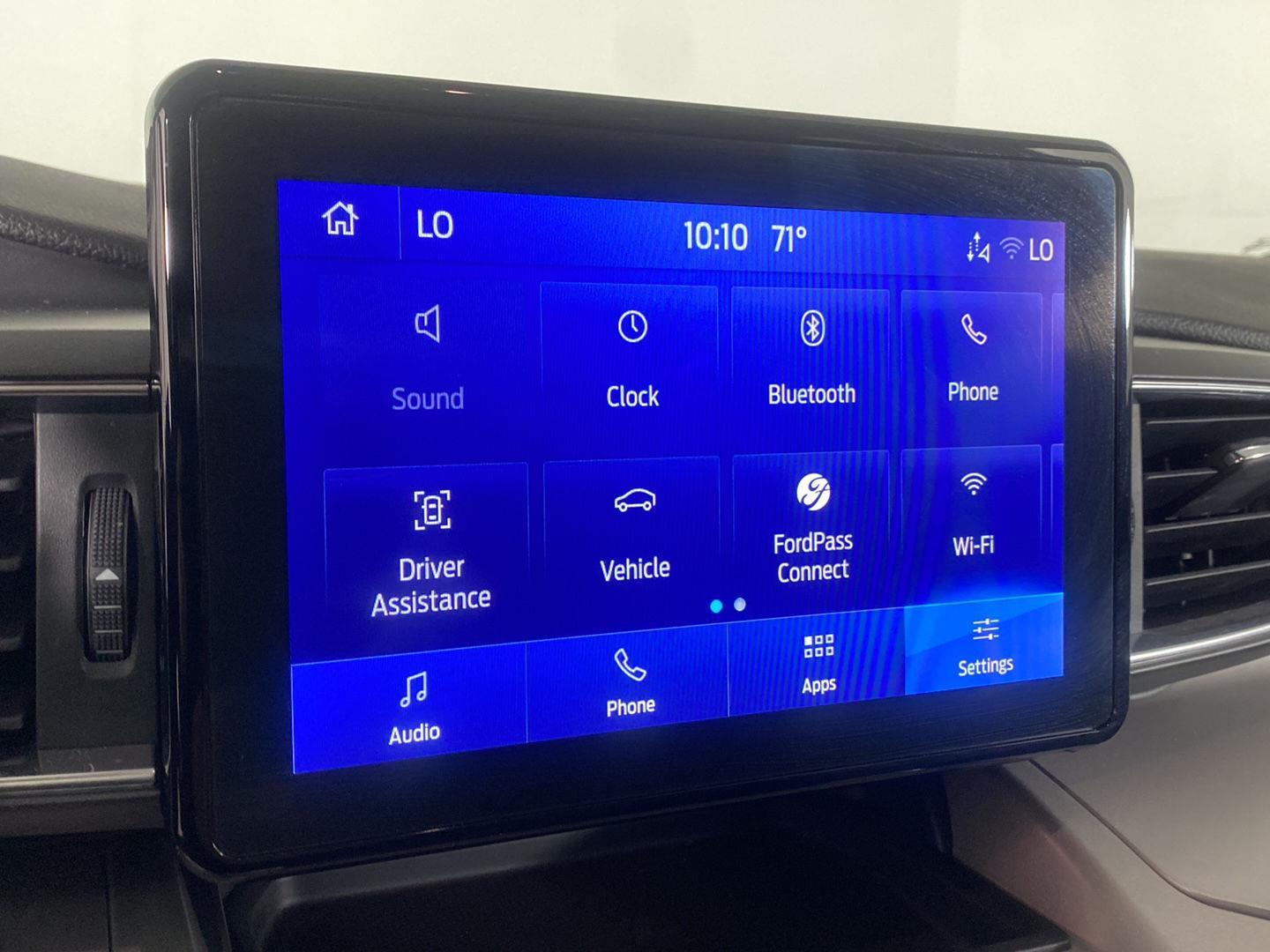 Used 2023 Iconic Silver Ford XLT image 17
