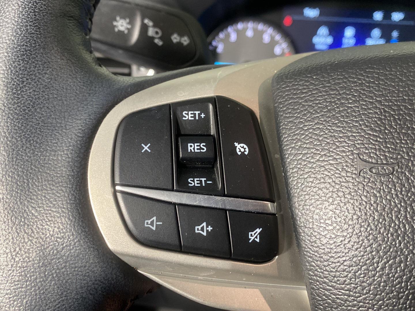 Used 2023 Iconic Silver Ford XLT image 26
