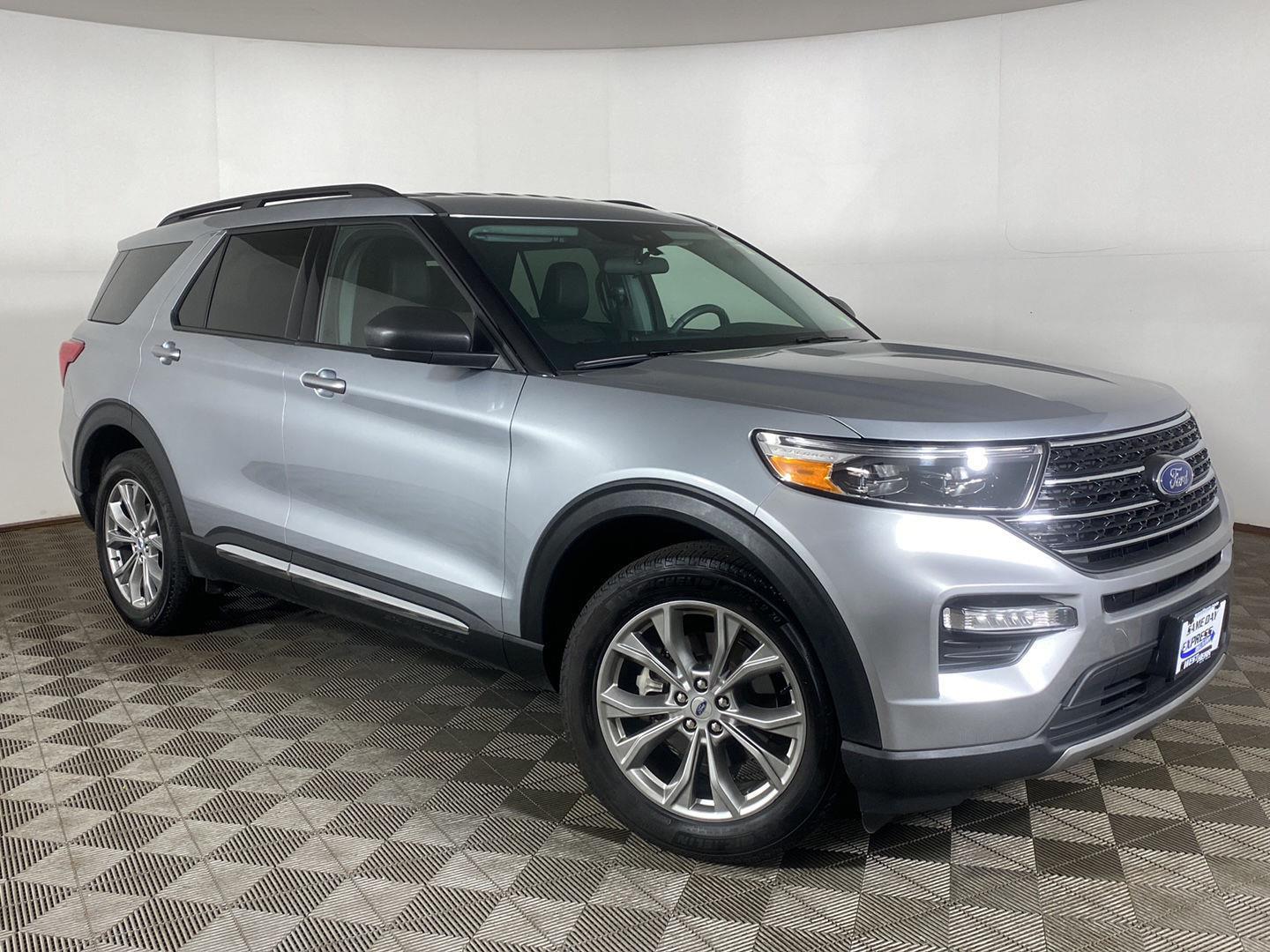 Iconic Silver 2023 Ford Explorer SUV / Crossover All-Wheel Drive Automatic