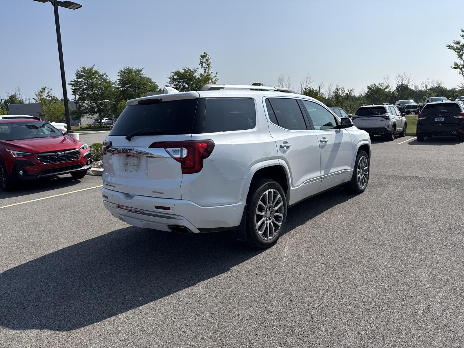 Used 2023 White Frost Tricoat GMC Denali image 4