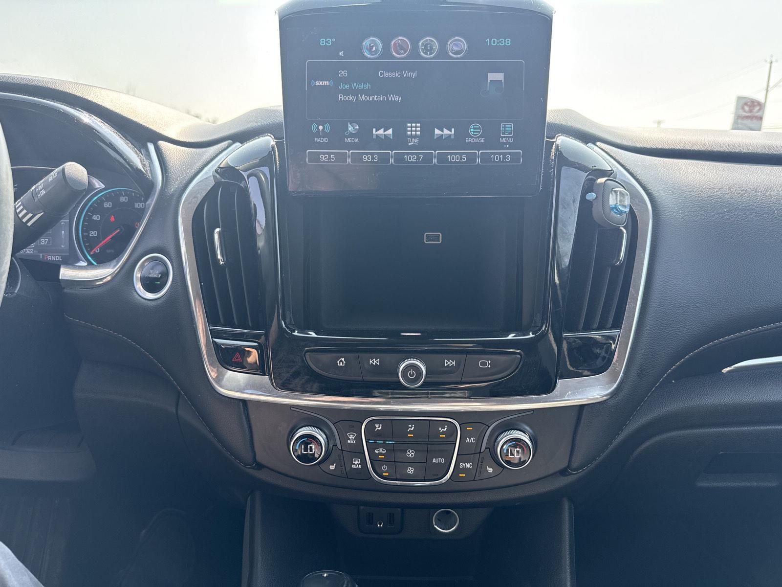 Used 2018 Mosaic Black Metallic Chevrolet LT Cloth image 13