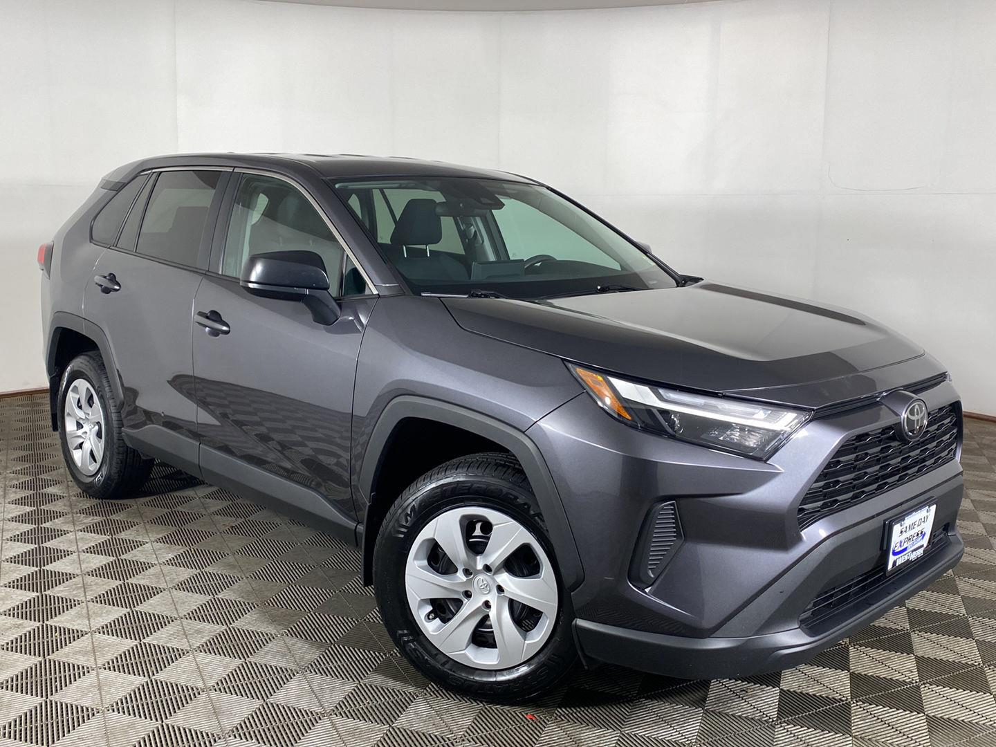  2024 Toyota RAV4 LE AWD   