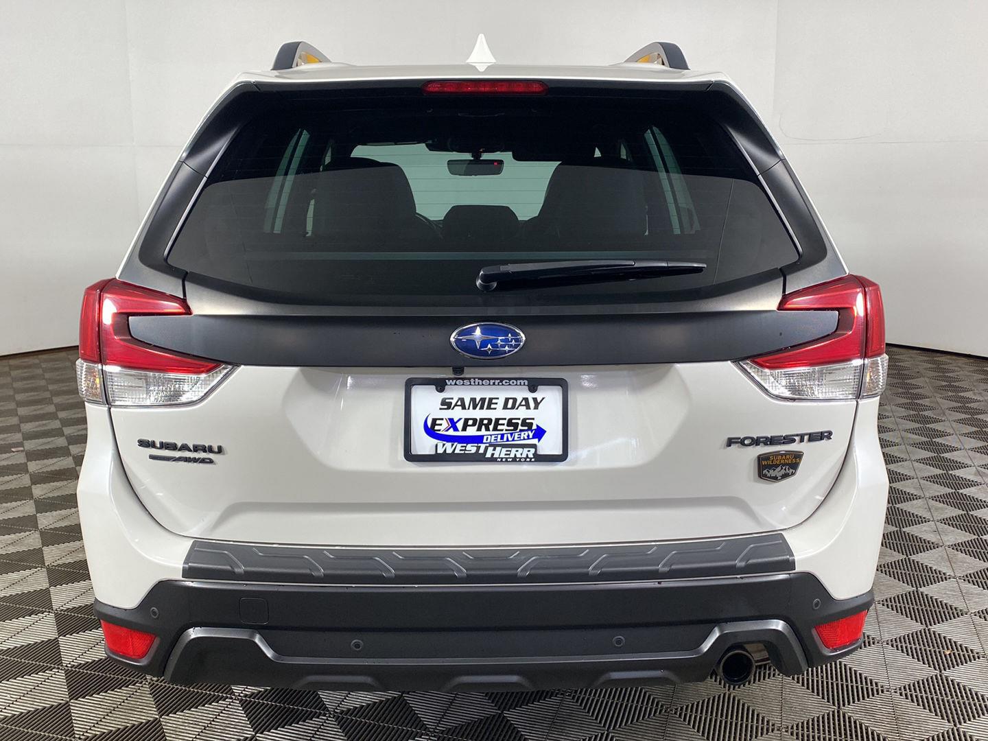 Used 2023 Crystal White Pearl Subaru Wilderness image 6