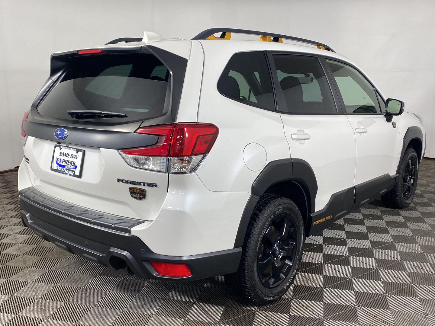 Used 2023 Crystal White Pearl Subaru Wilderness image 5