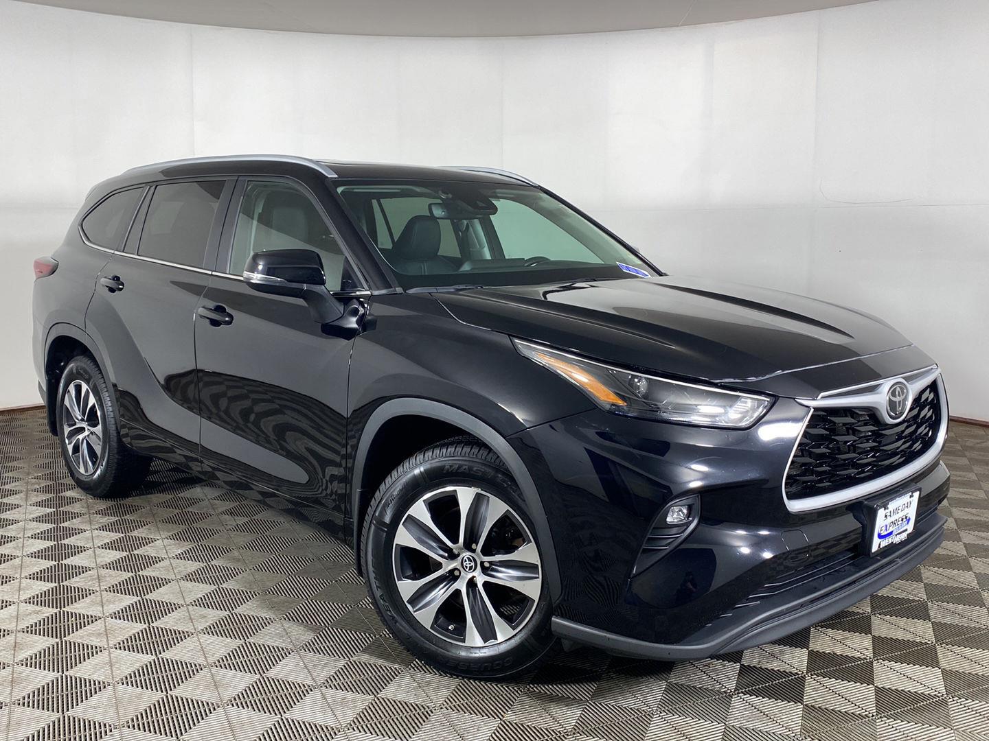 2024 Toyota Highlander XLE