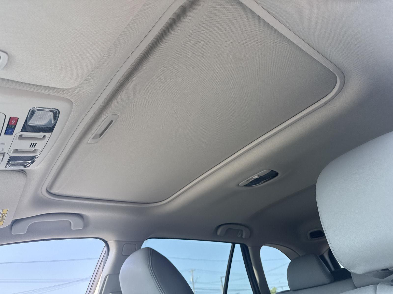 Used 2018 Magnetite Gray Metallic Subaru Limited image 9