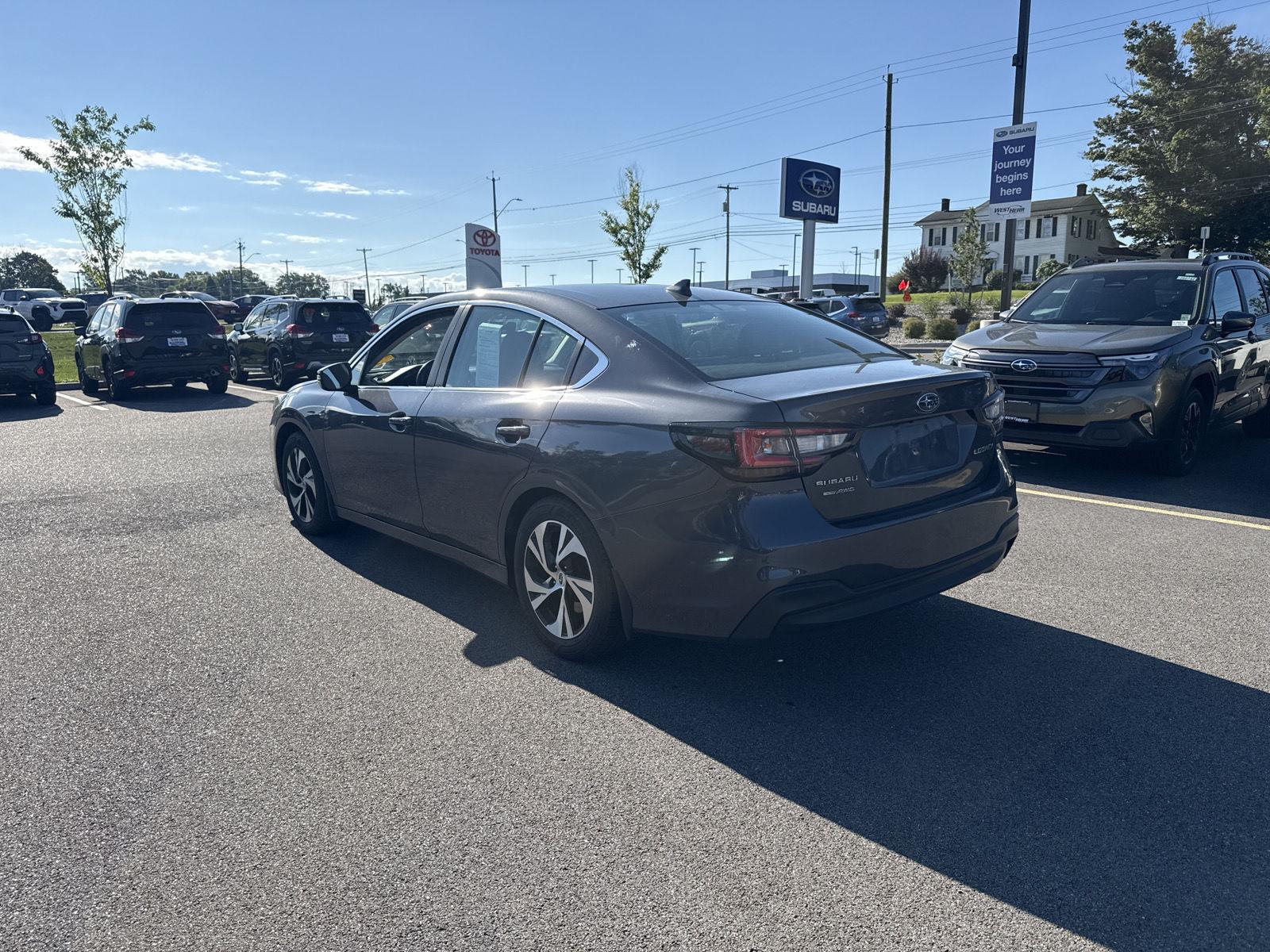 View vehicle photo 5
