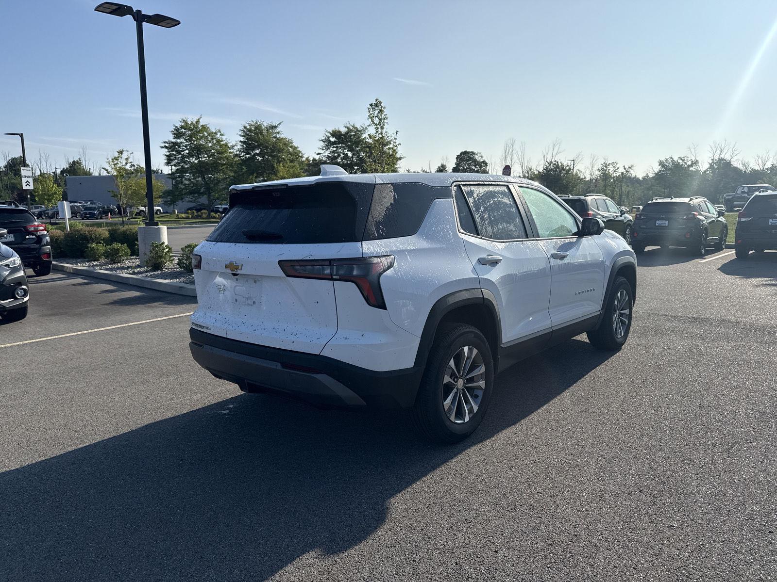 View vehicle photo 4