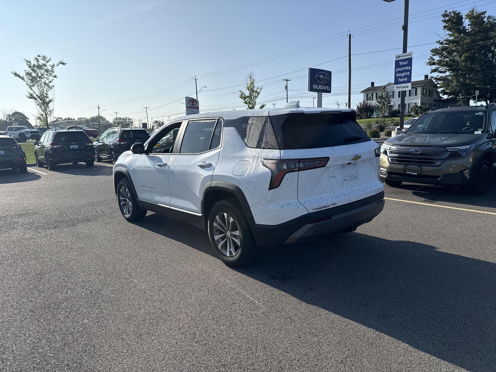 View vehicle photo 5