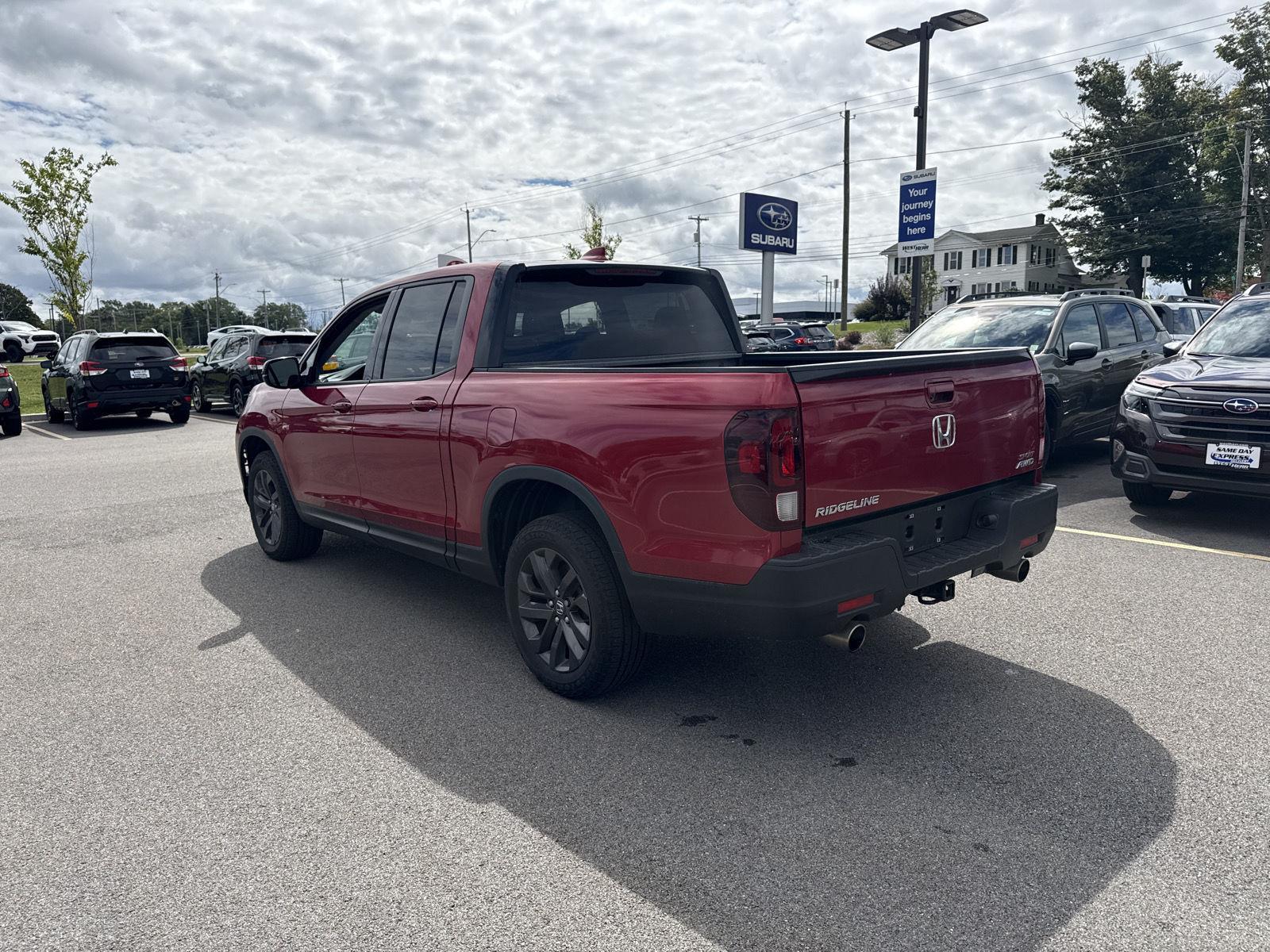 View vehicle photo 5