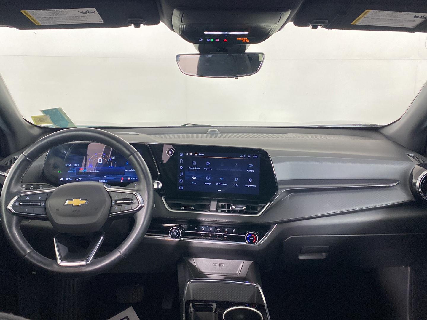 Used 2025  Chevrolet LT image 13