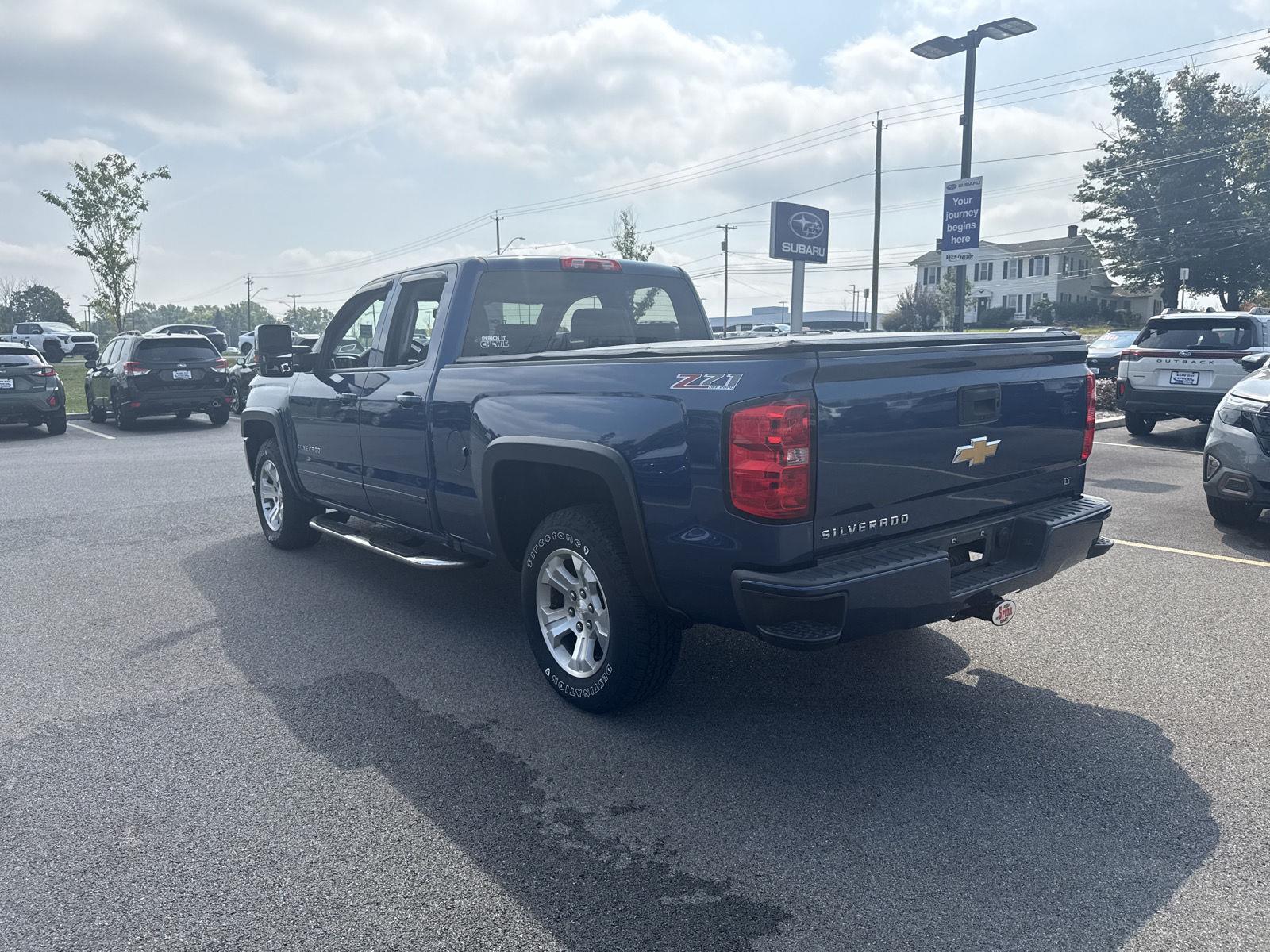 Used 2016 Deep Ocean Blue Metallic Chevrolet LT image 6