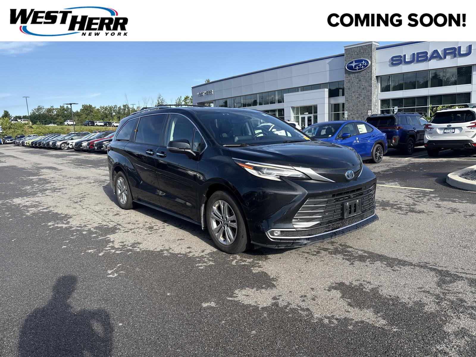 2022 Toyota Sienna Platinum 7-Passenger AWD