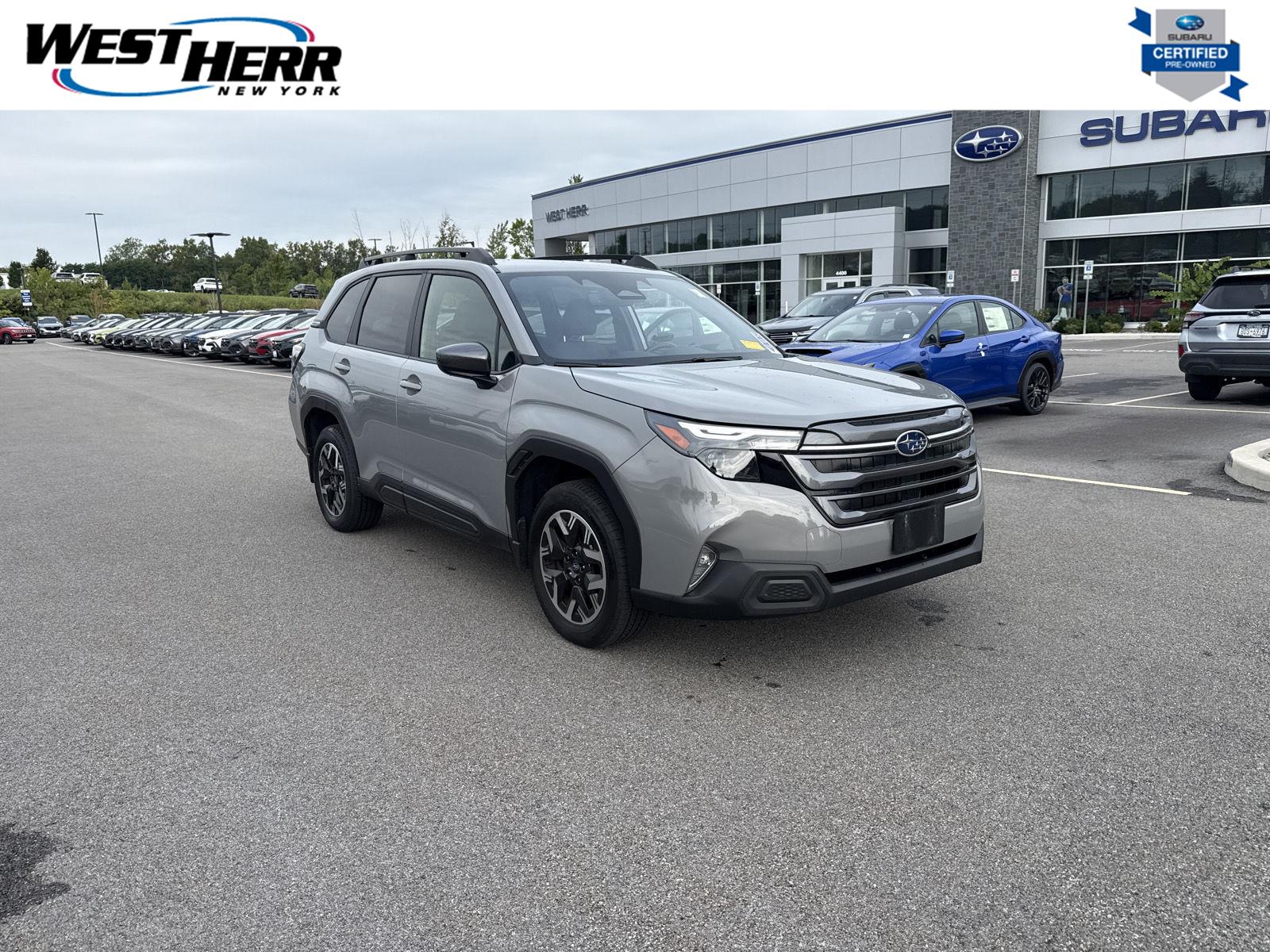  2025 Subaru Forester Premium AWD   