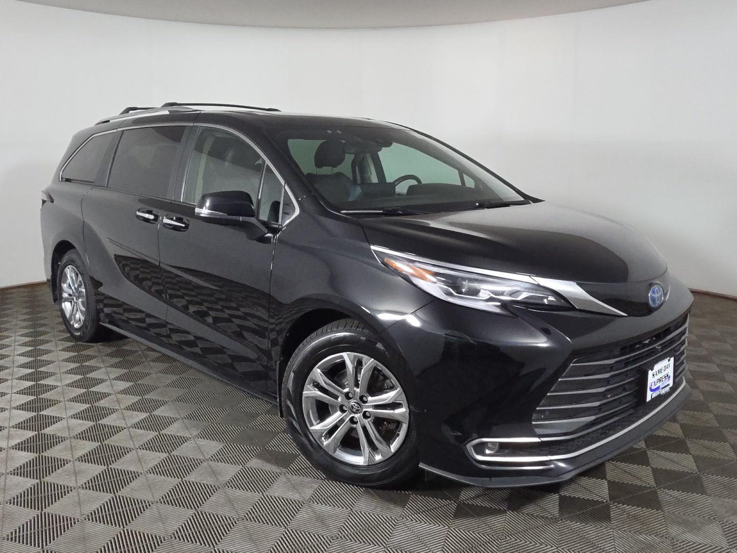 2022 Toyota Sienna Platinum 7-Passenger AWD