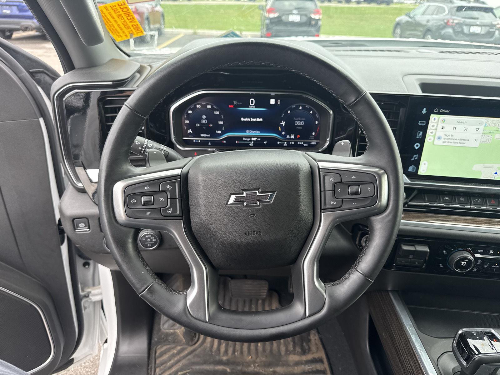 Used 2025 Summit White Chevrolet RST image 10