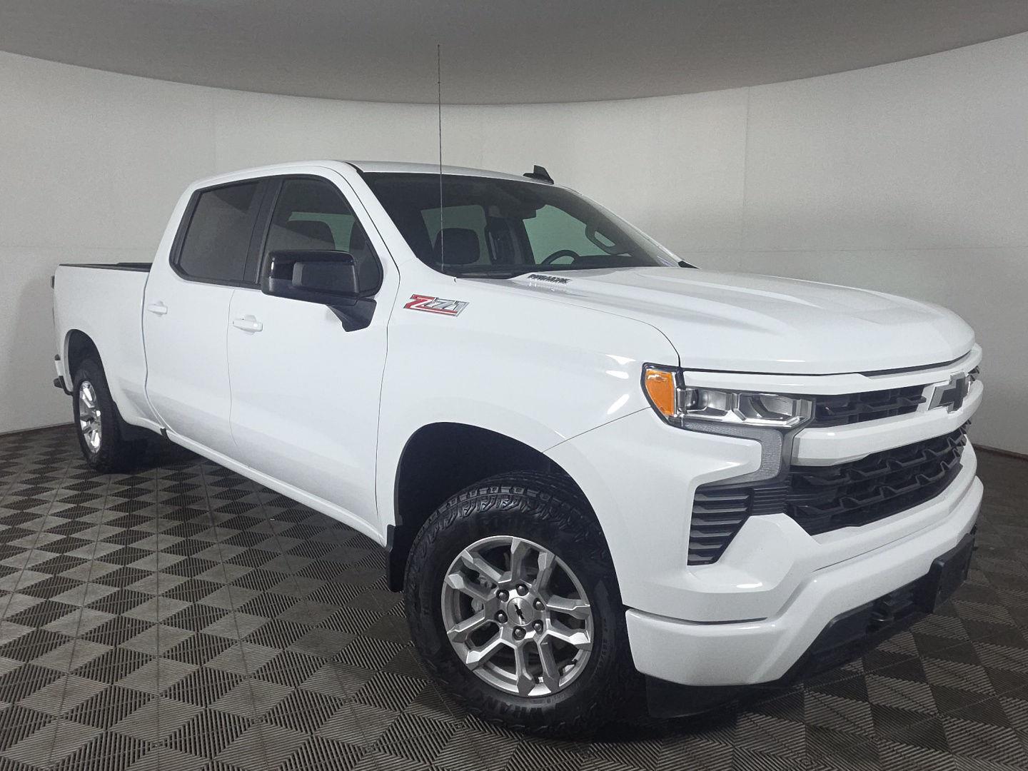 2025 Chevrolet Silverado 1500 RST Crew Cab 4WD