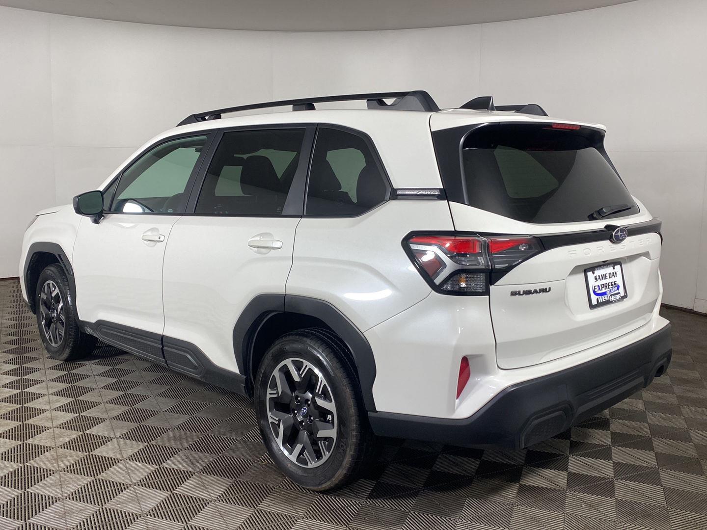 New 2026 Crystal White Pearl Subaru Premium image 9