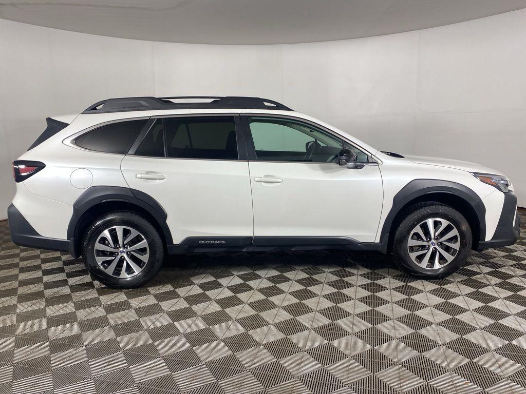 New 2025 Crystal White Pearl Subaru Premium image 5