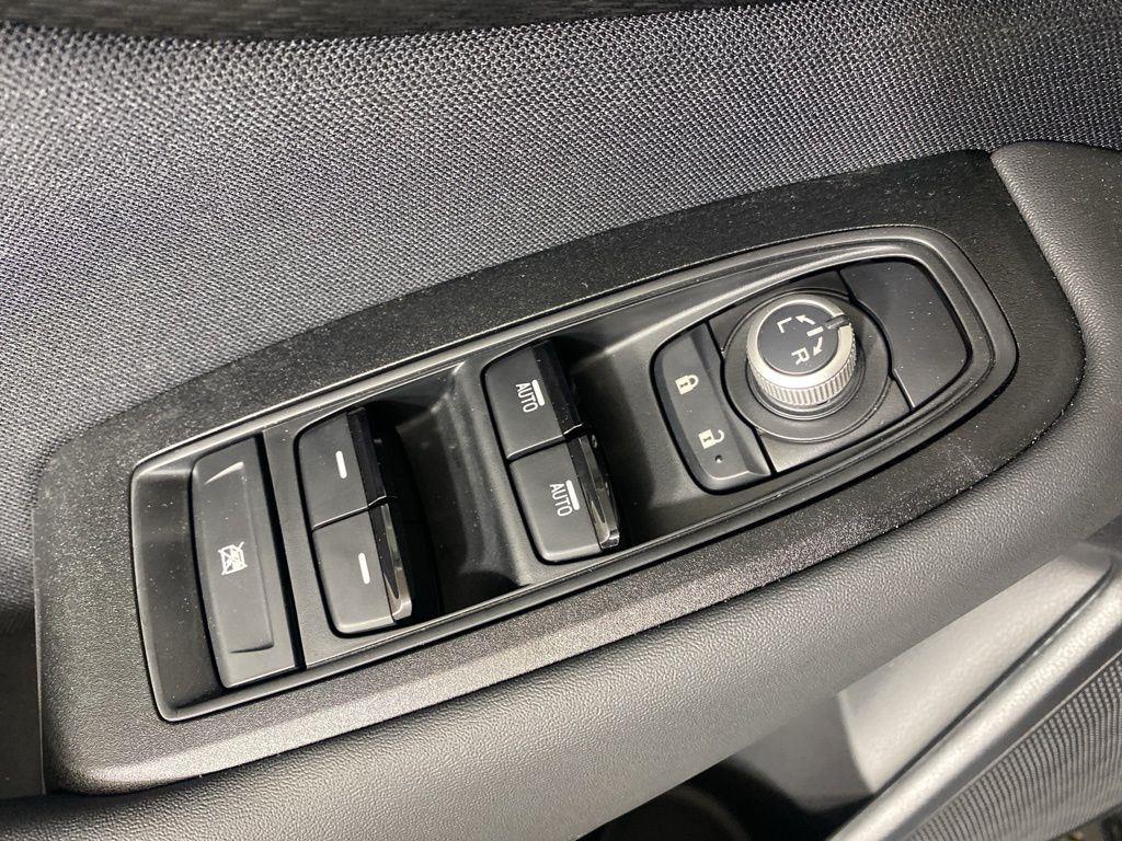New 2025 Crystal White Pearl Subaru Premium image 22