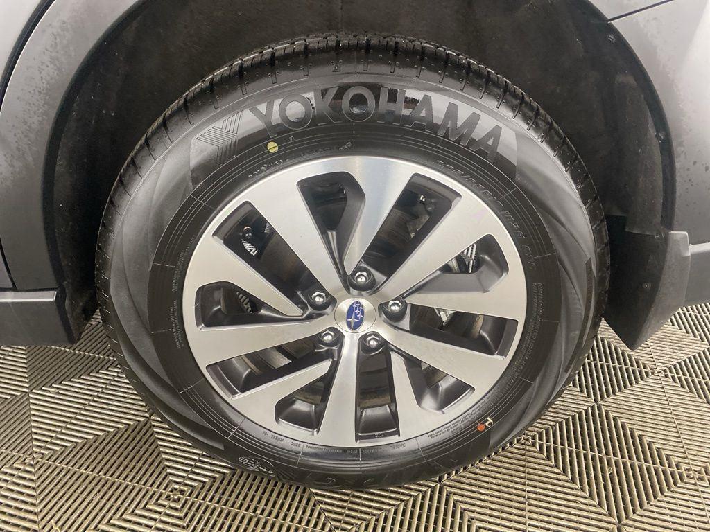 New 2025 Gray Metallic Subaru Premium image 16