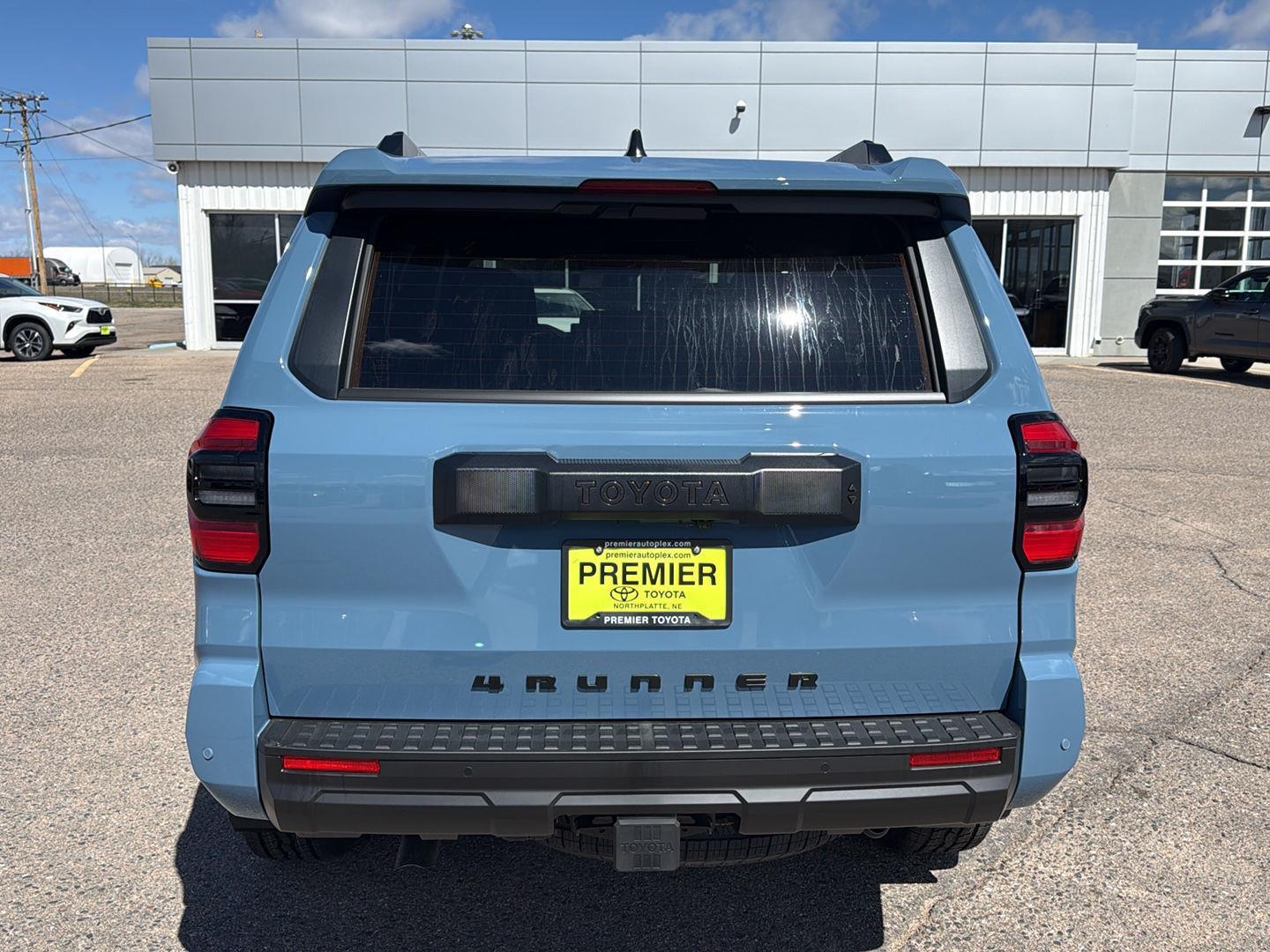 View vehicle photo 4