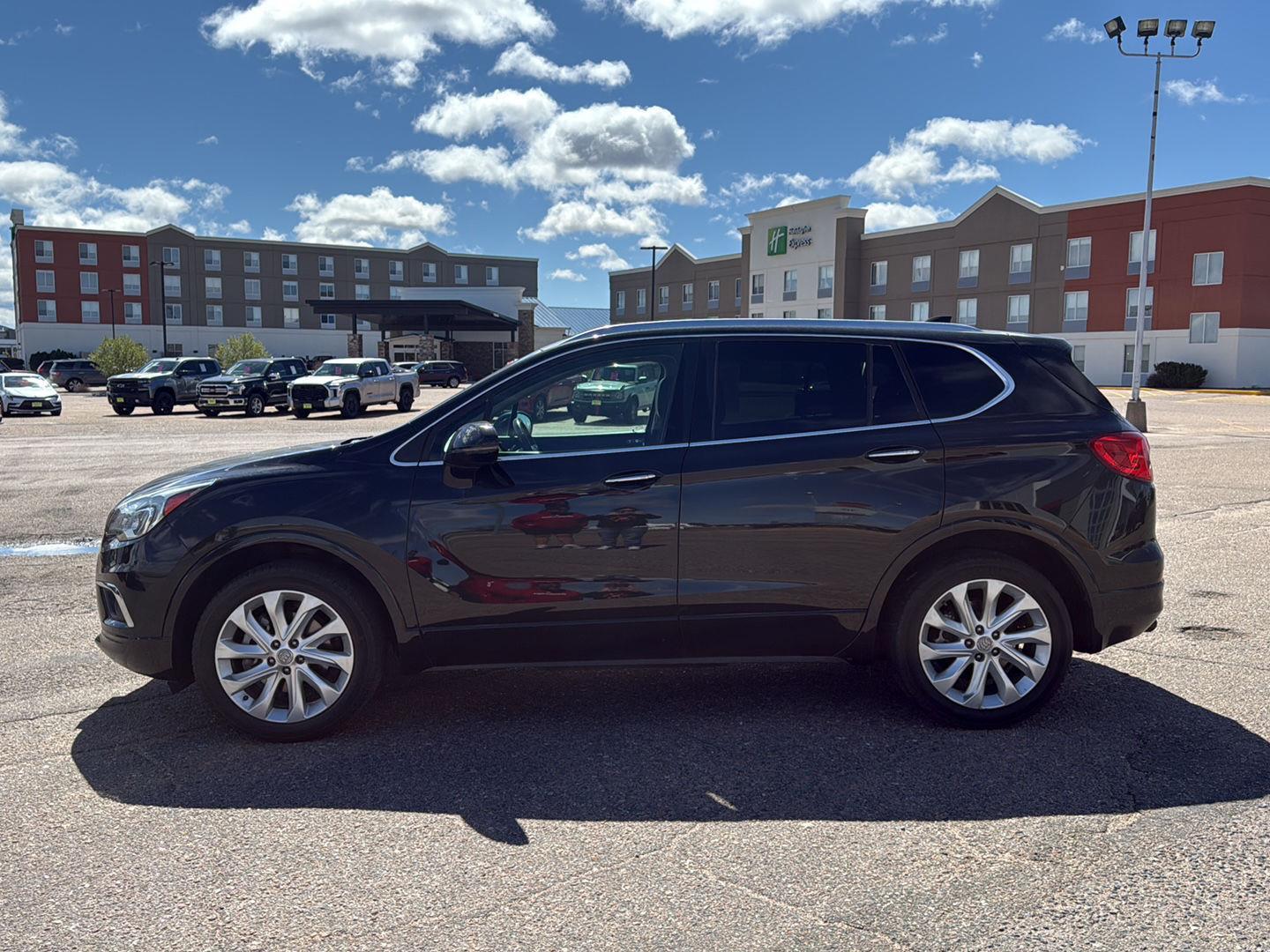 View vehicle photo 4