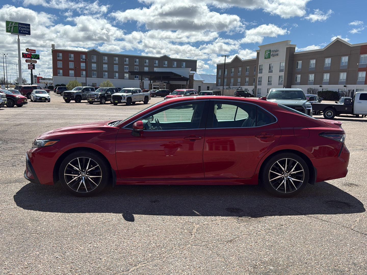 View vehicle photo 4