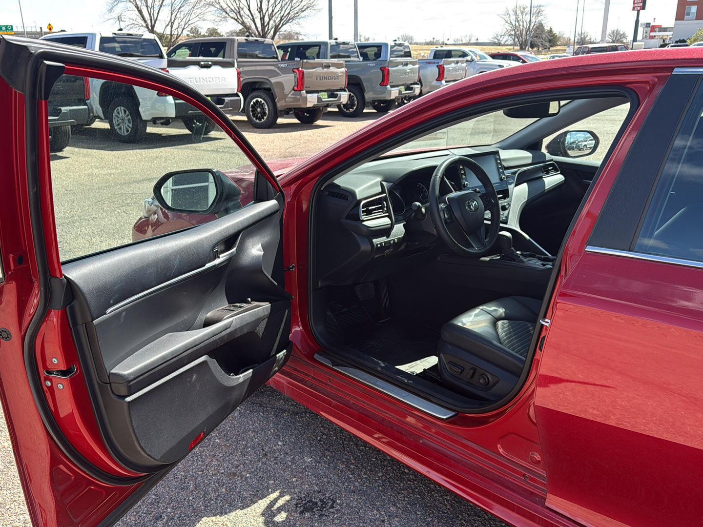 View vehicle photo 7