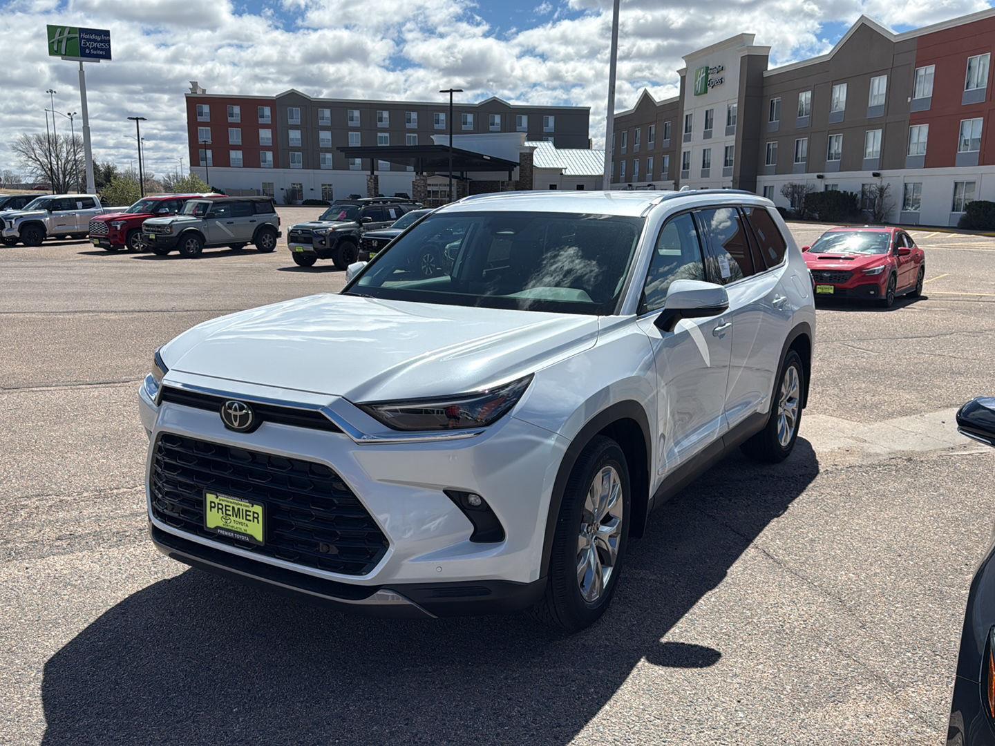 View vehicle photo 3