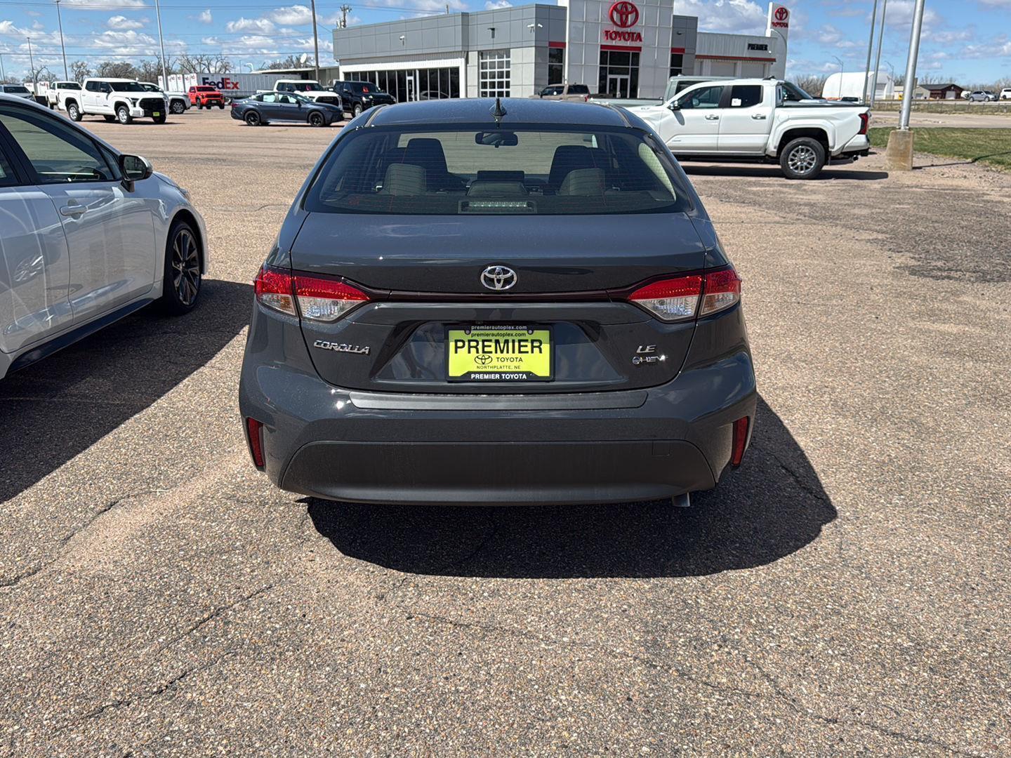 View vehicle photo 4