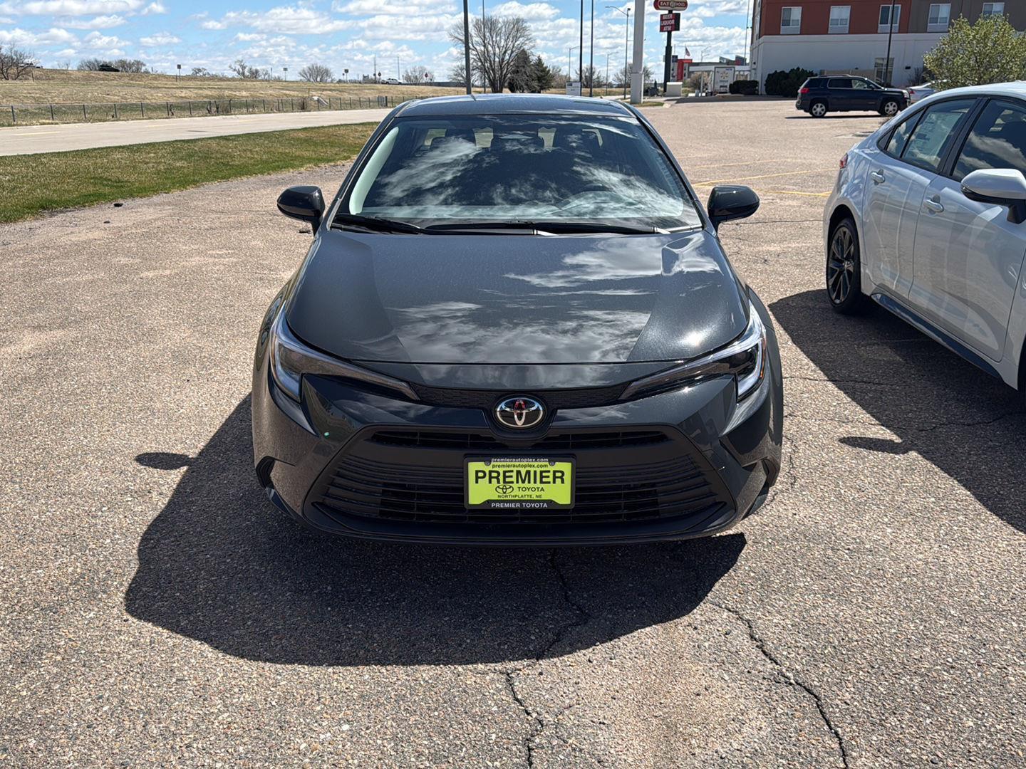 View vehicle photo 2