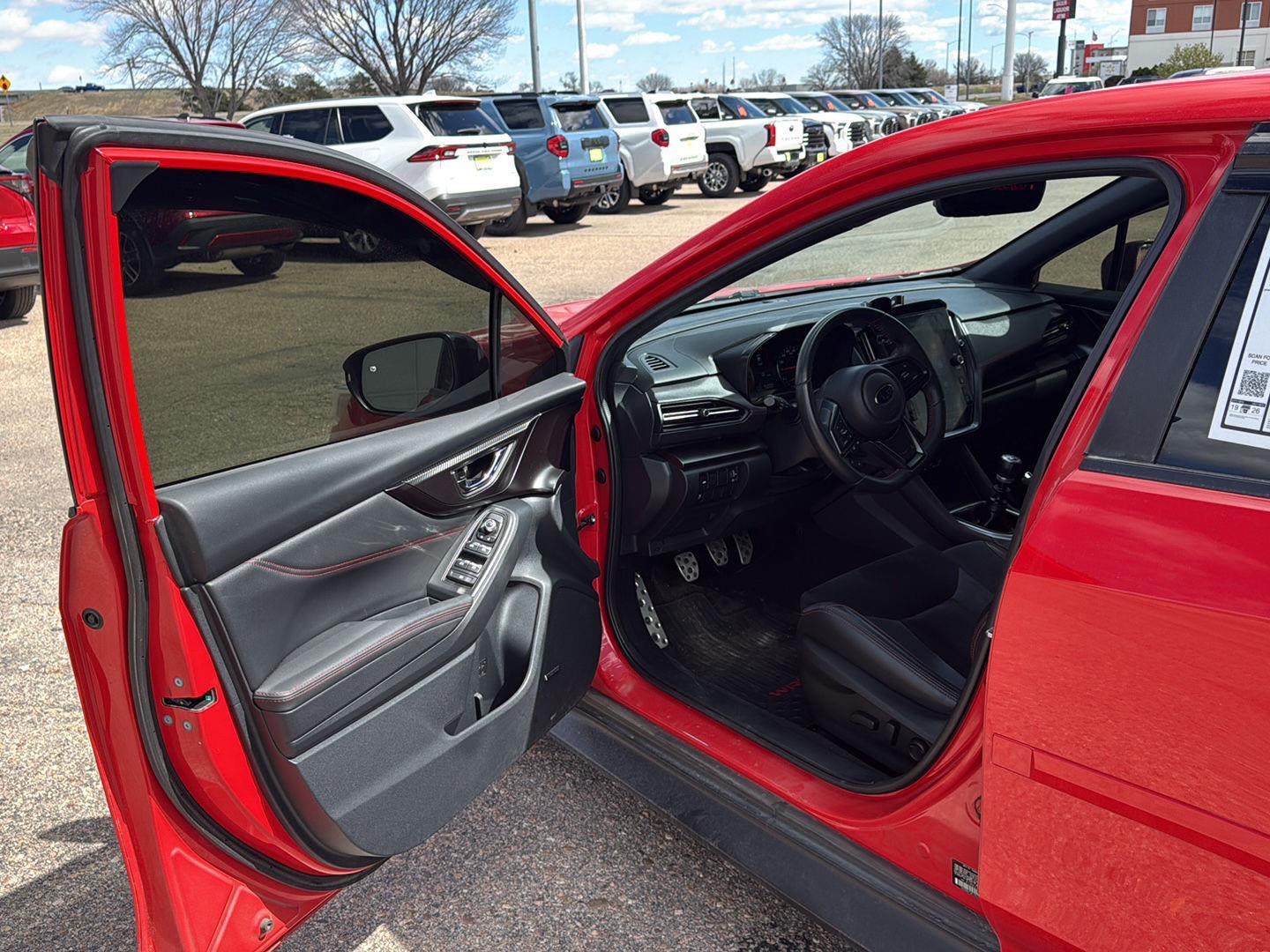 View vehicle photo 7