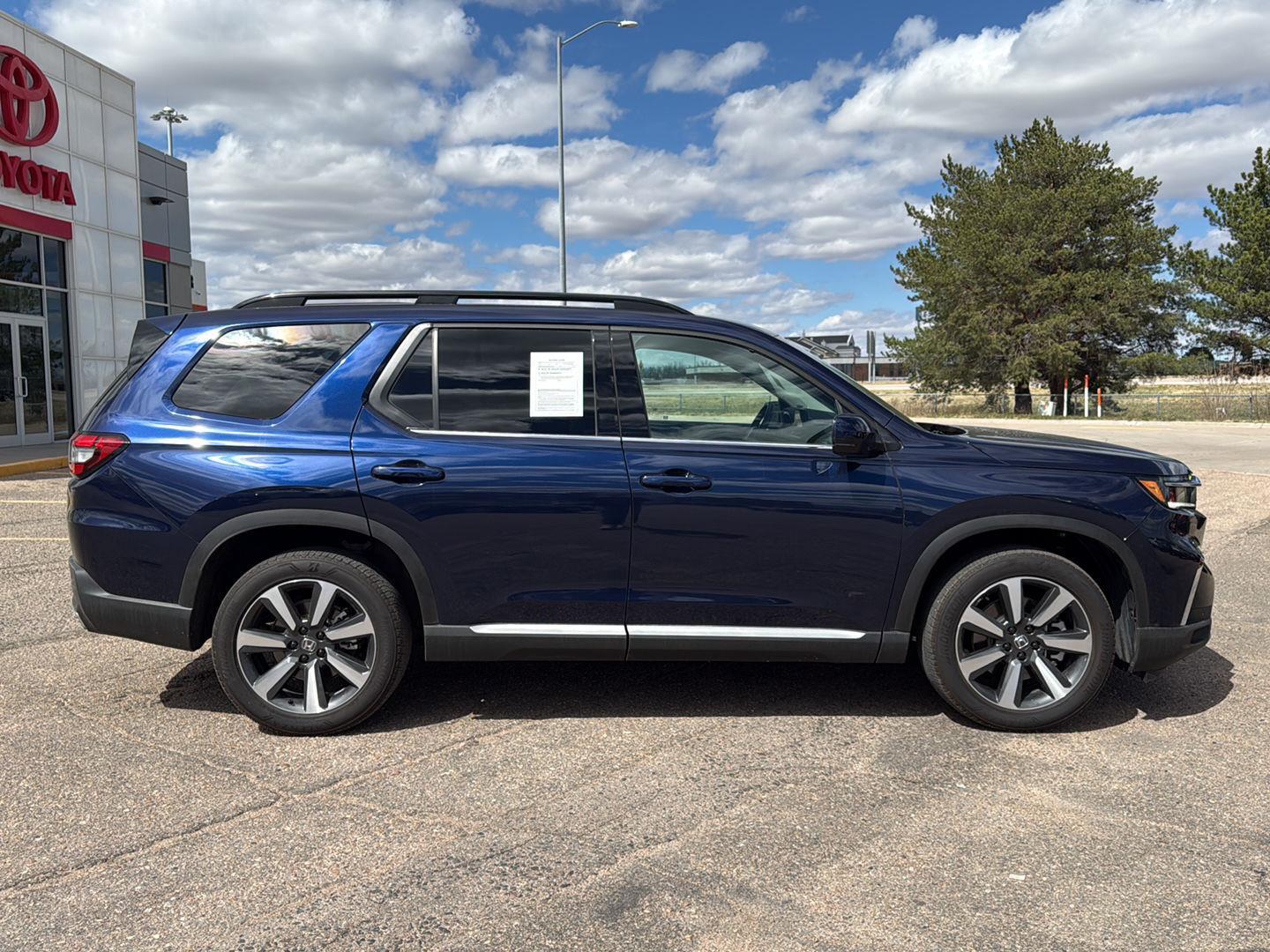 View vehicle photo 6