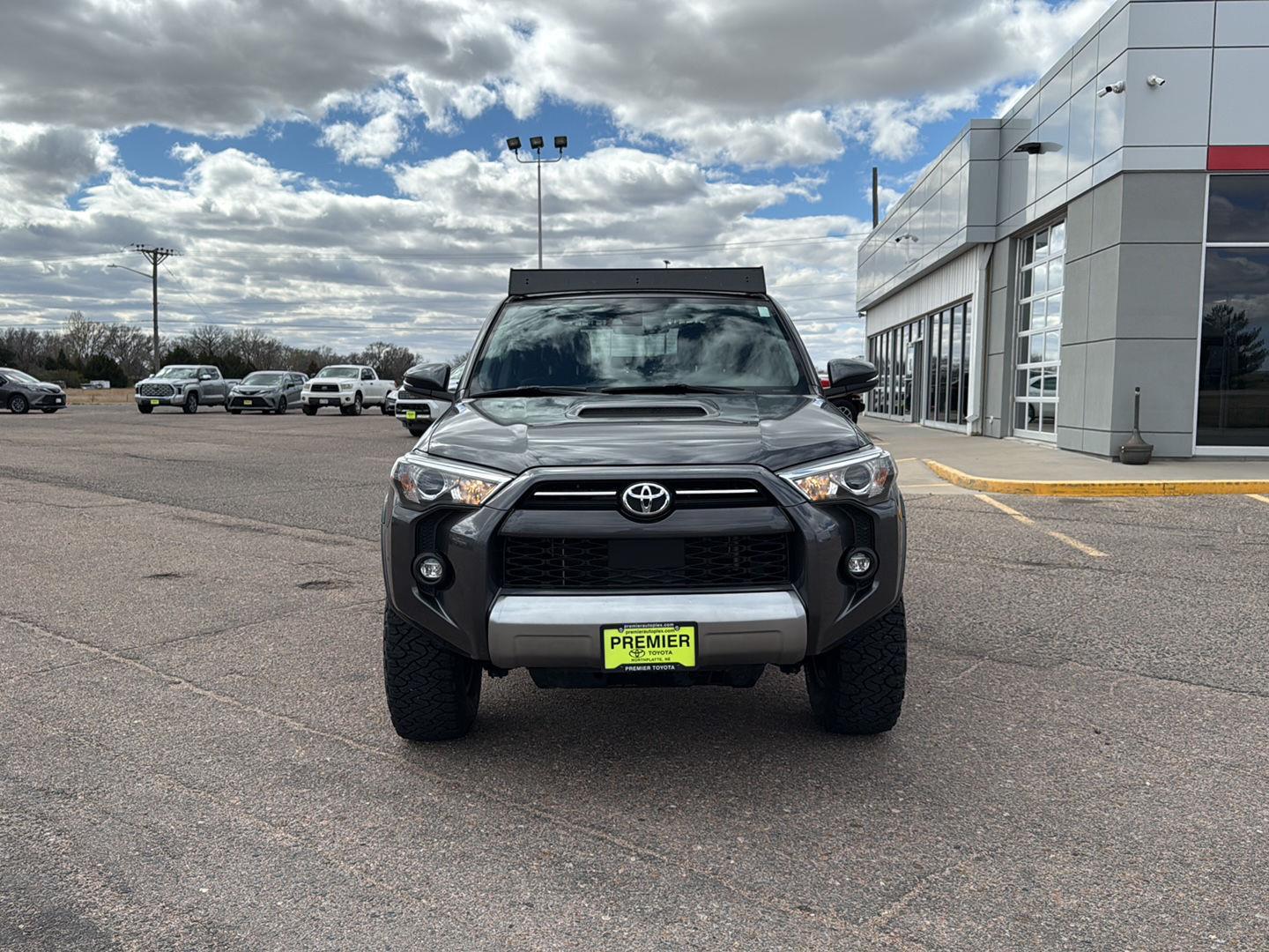 View vehicle photo 2