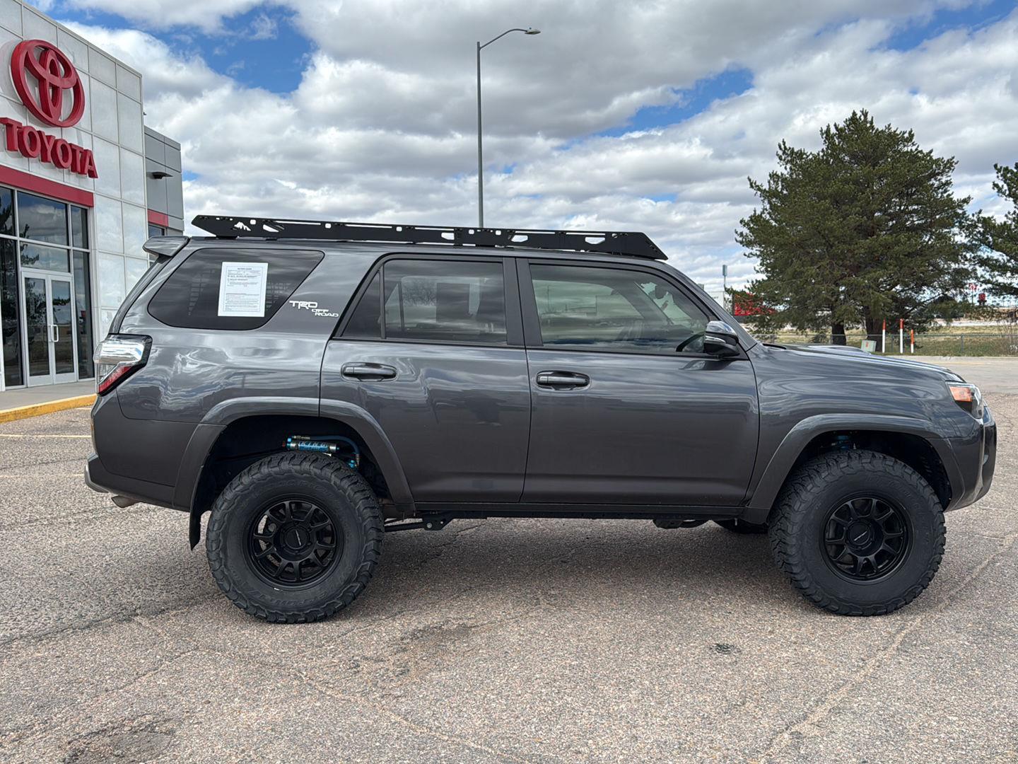 View vehicle photo 6