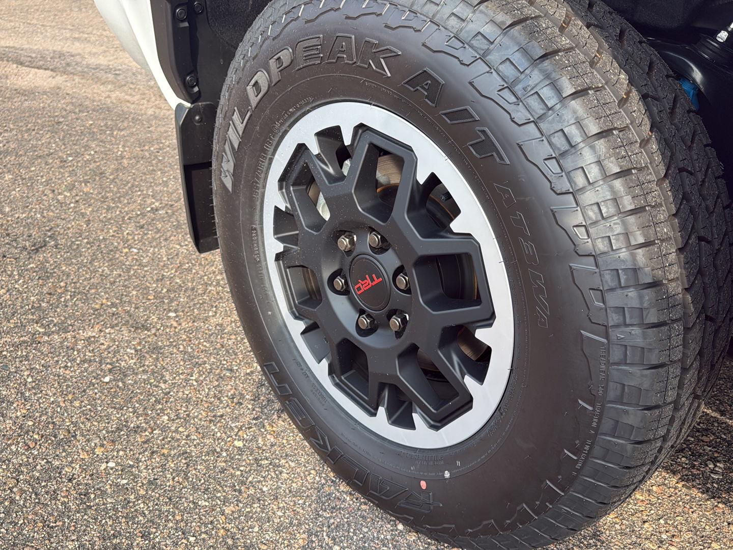 2026 Toyota 4Runner TRD Off-Road - Photo 16