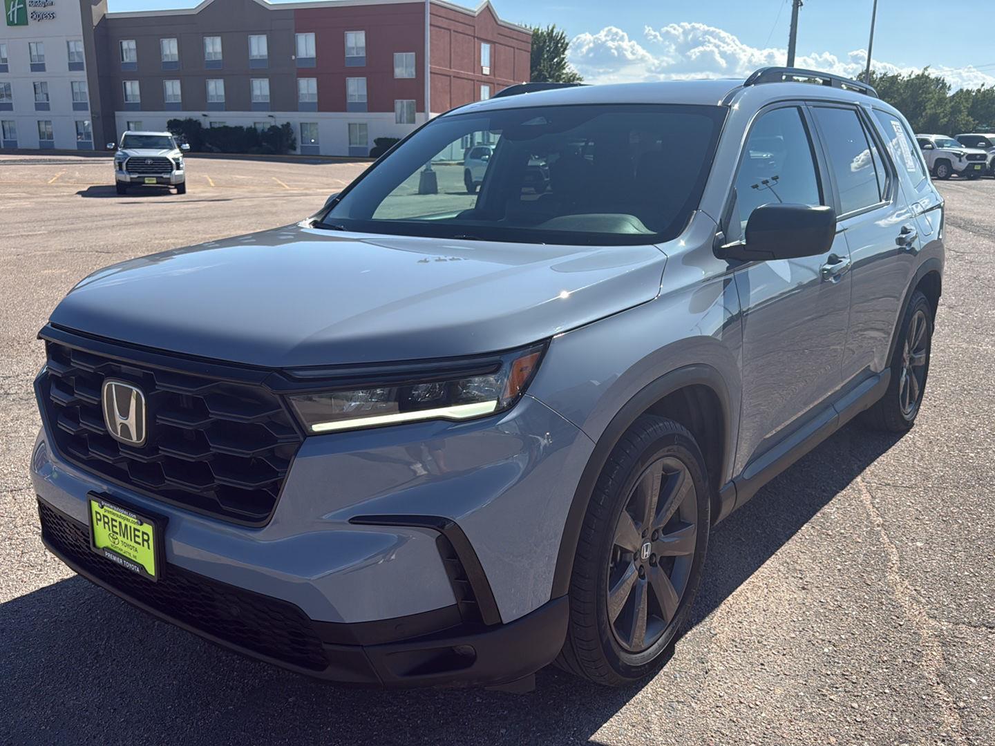 Used 2025 Honda Pilot SUV