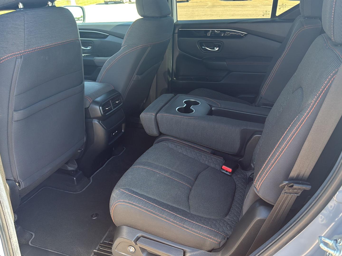 Used 2025 Honda Pilot SUV