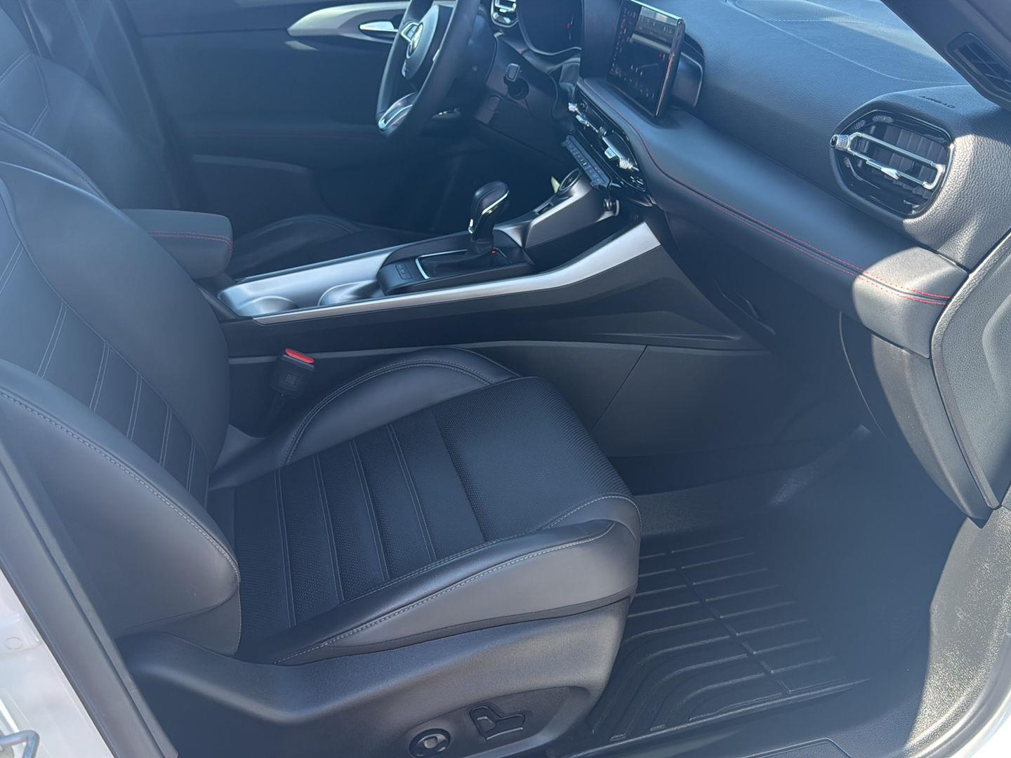 Used 2024 Dodge Hornet SUV