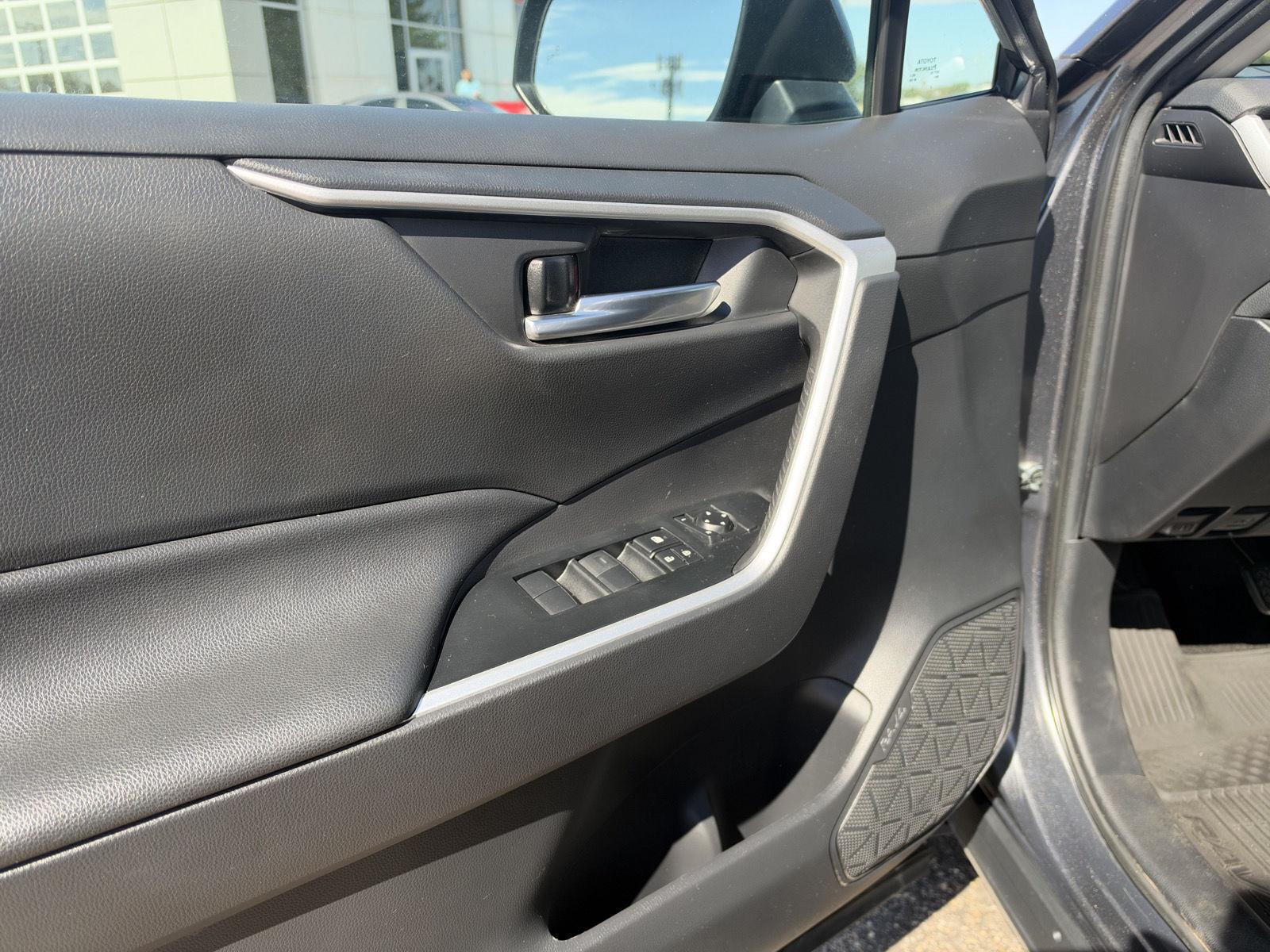 Used 2021 Toyota RAV4 SUV