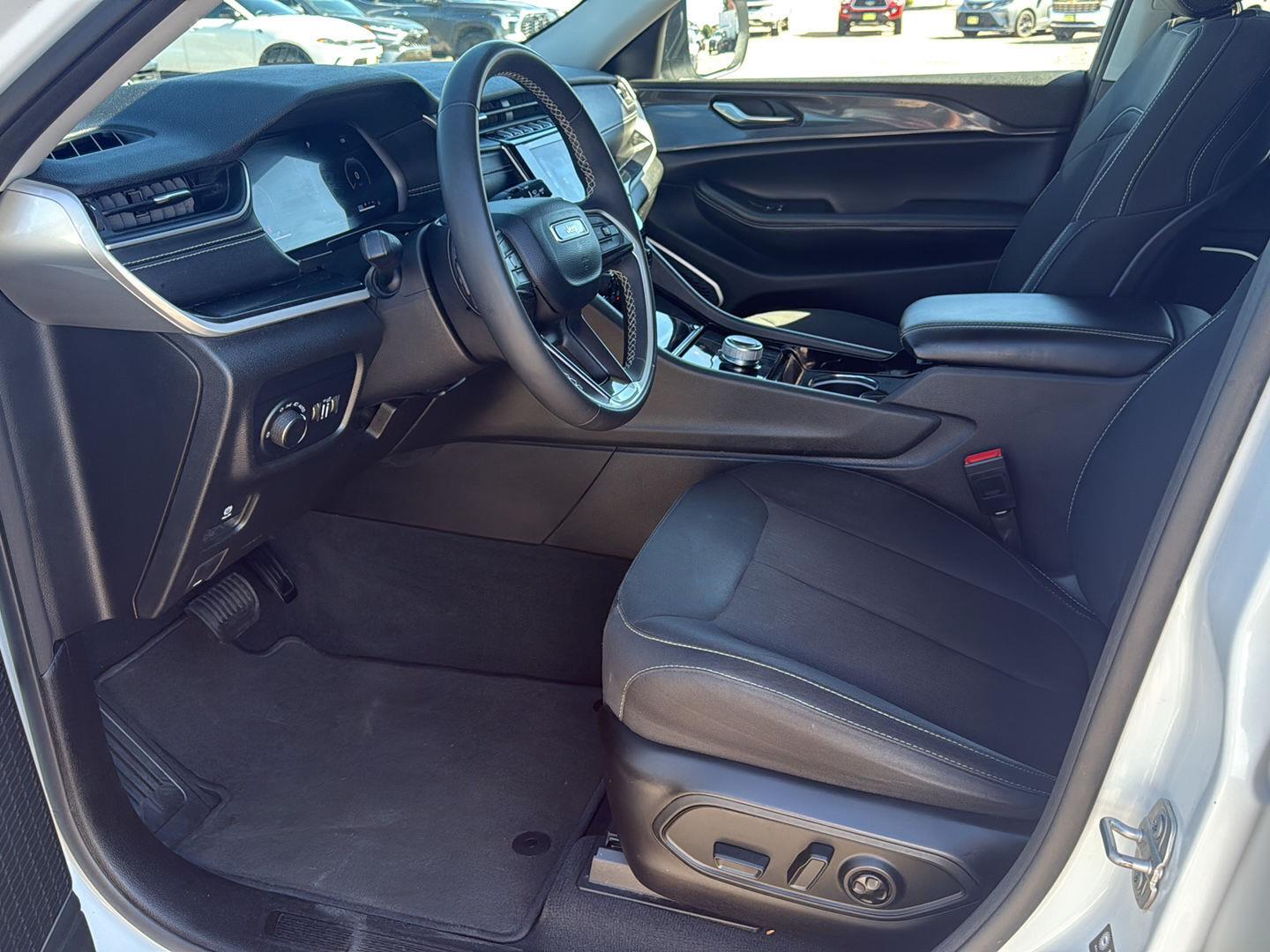 Used 2022 Jeep Grand Cherokee L SUV