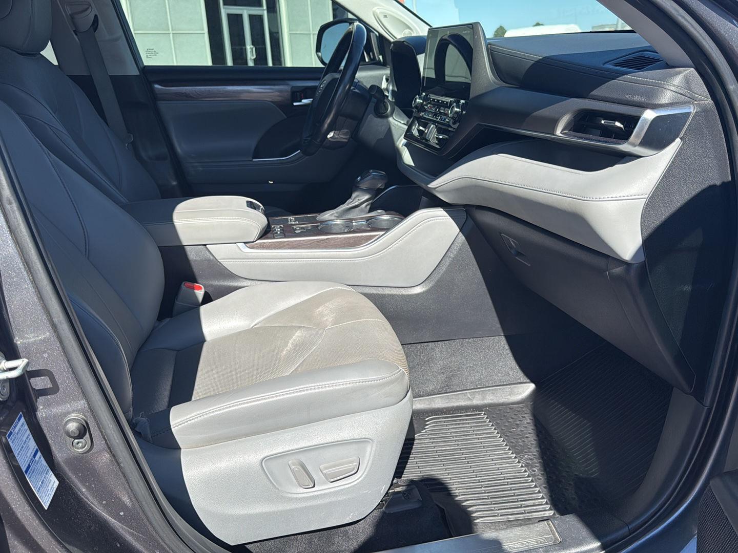 Used 2021 Toyota Highlander SUV