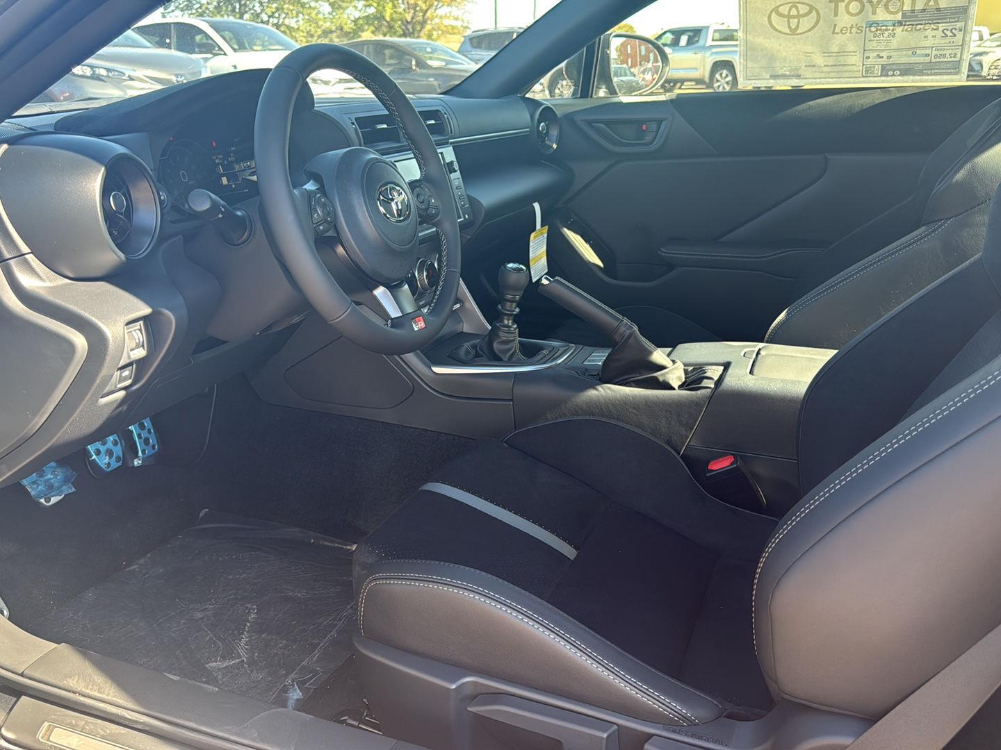 2026 Toyota GR86 Premium - Photo 8